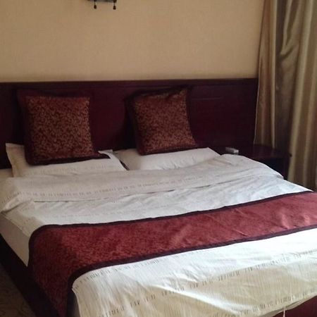 Yinhao Business Hotel Dazhong Екстер'єр фото